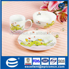 factory outlet 3pcs porcelain dinnerware for kid with cartoon frog decoration